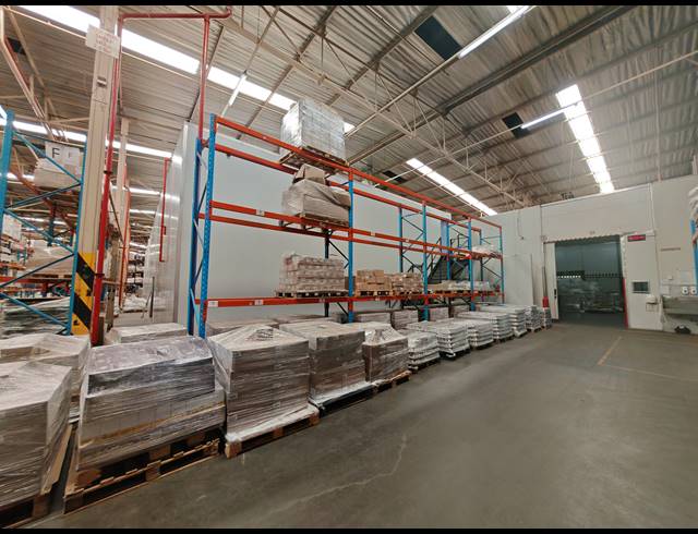 6,490M² WAREHOUSE FOR SALE IN CITY DEEP